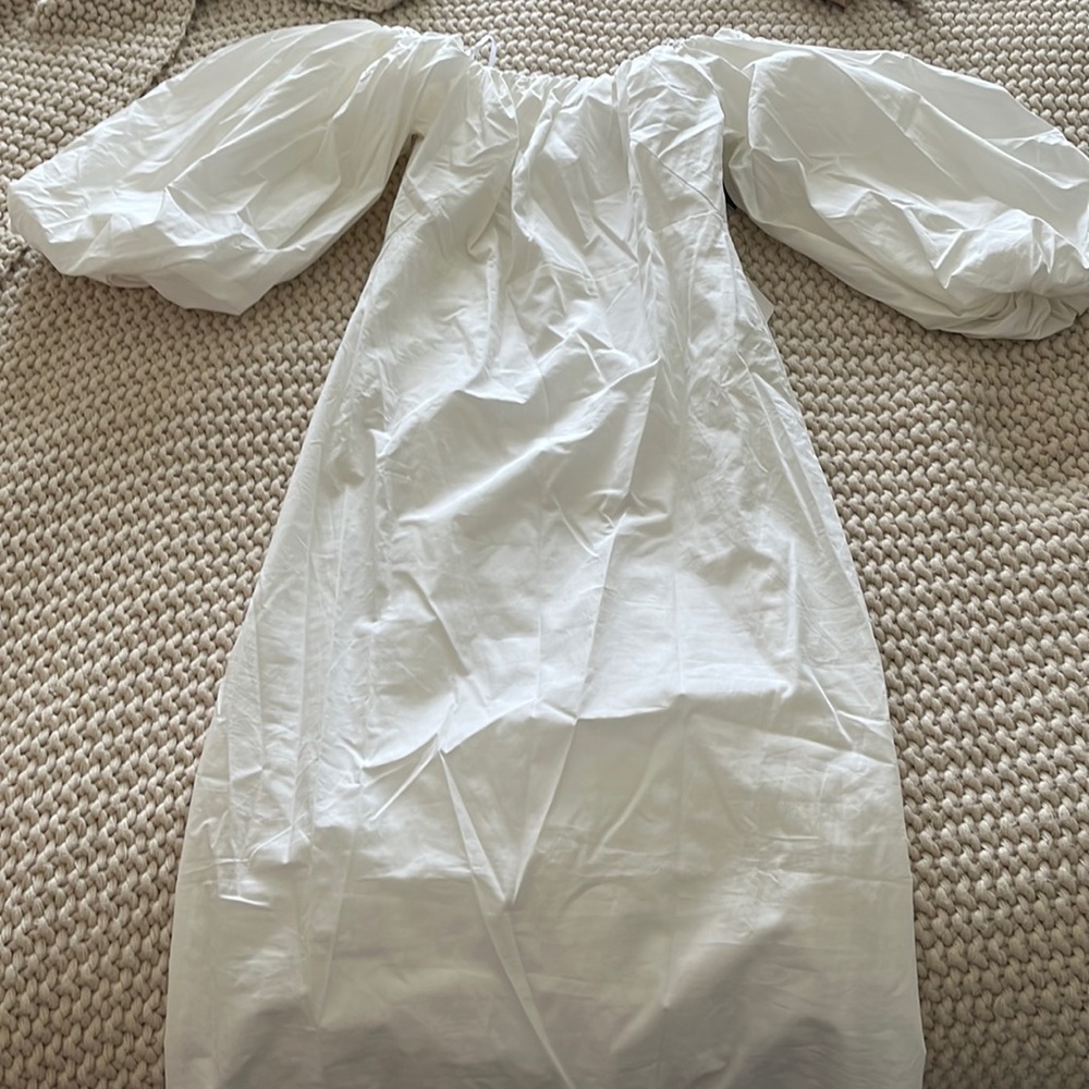Lulus white bubble sleeve dress